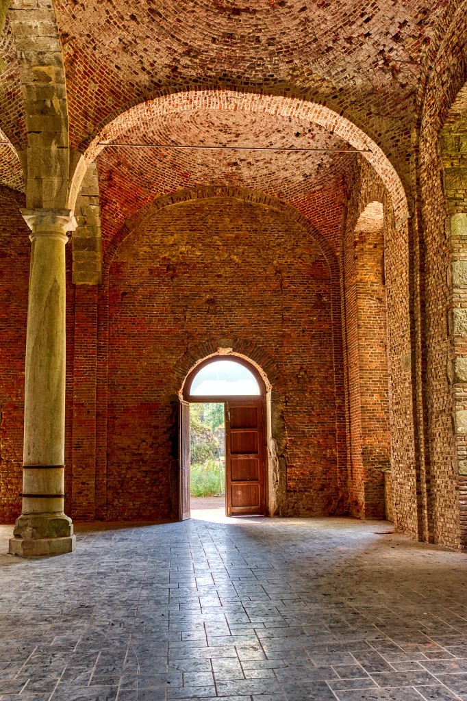 Abbaye D'Aulne hdr abdij belgie religie religion klooster ruine katholiek rooms saint sint aulne kerk kathedraal